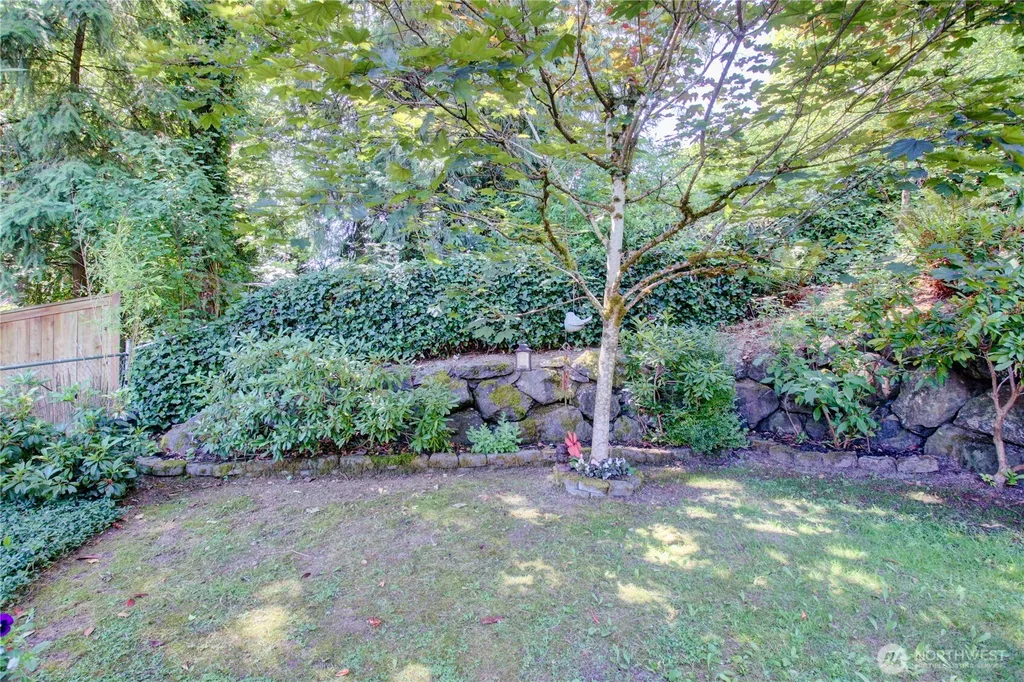 5208 213th Place SW Mountlake Terrace WA 98043