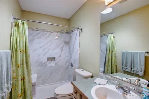 5208 213th Place SW Mountlake Terrace WA 98043
