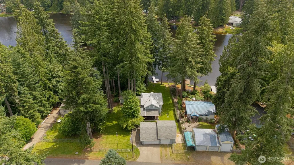 390 E Lakeshore Drive Shelton WA 98584