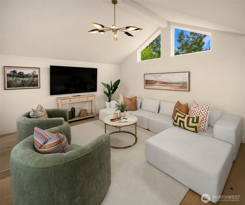 454 NE 40th Street Seattle WA 98105