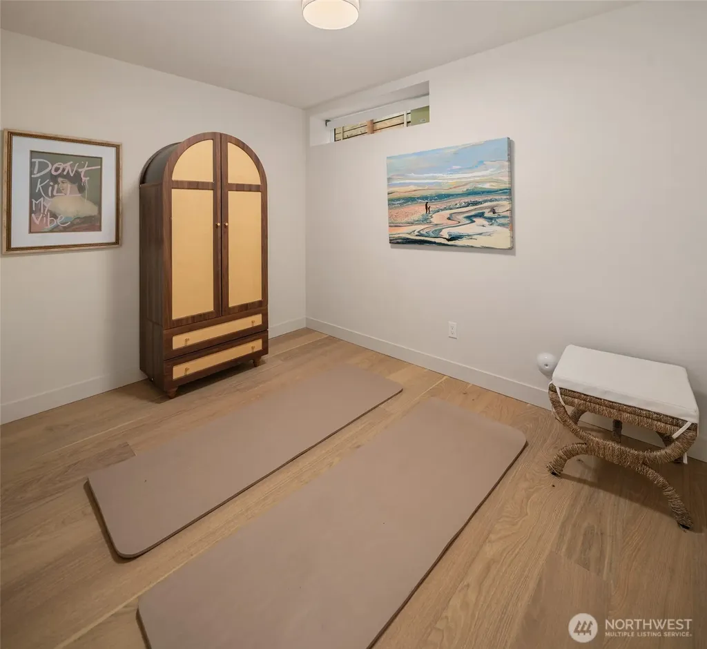 454 NE 40th Street Seattle WA 98105