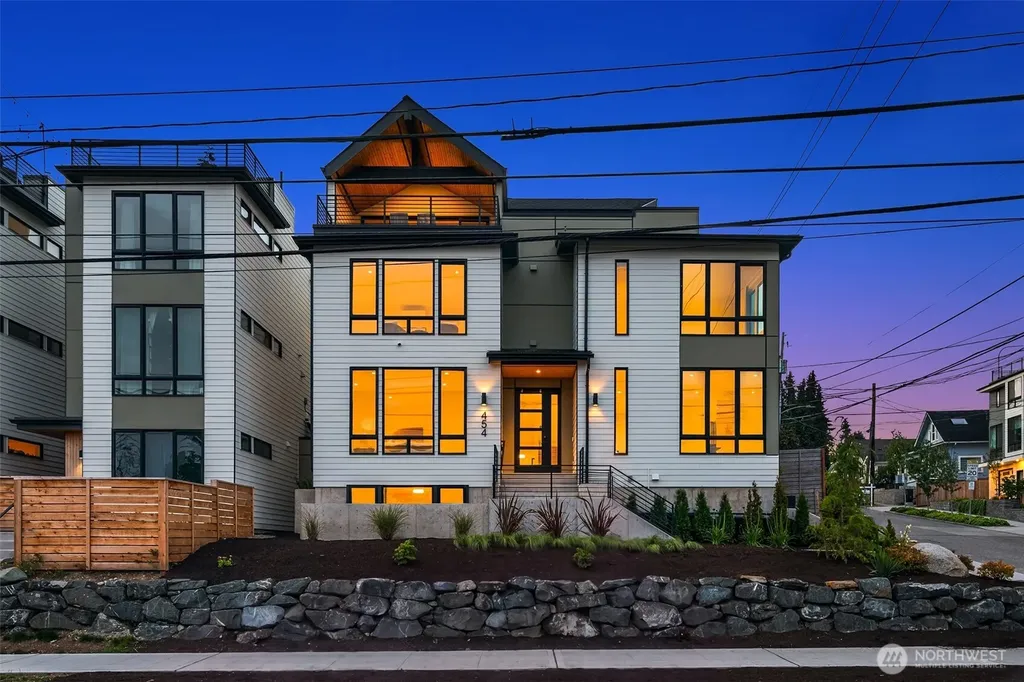 454 NE 40th Street Seattle WA 98105