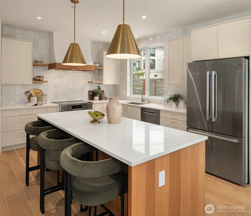 454 NE 40th Street Seattle WA 98105