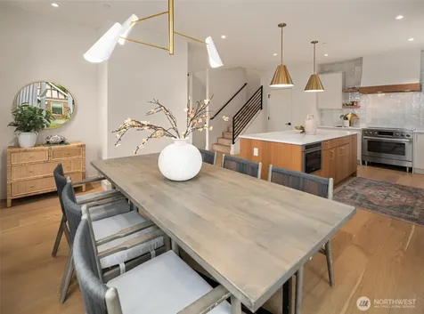 454 NE 40th Street Seattle WA 98105