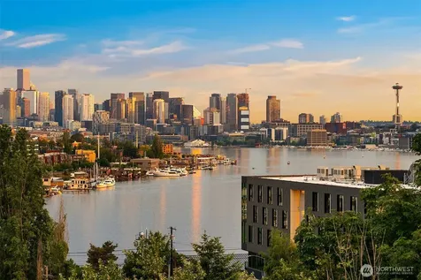454 NE 40th Street Seattle WA 98105
