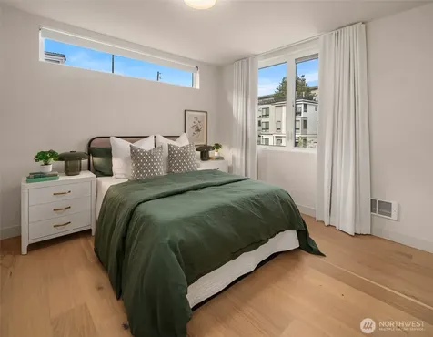 454 NE 40th Street Seattle WA 98105