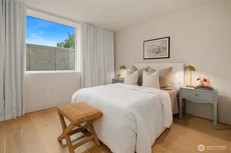 454 NE 40th Street Seattle WA 98105