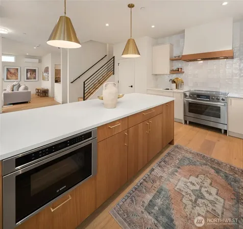 454 NE 40th Street Seattle WA 98105