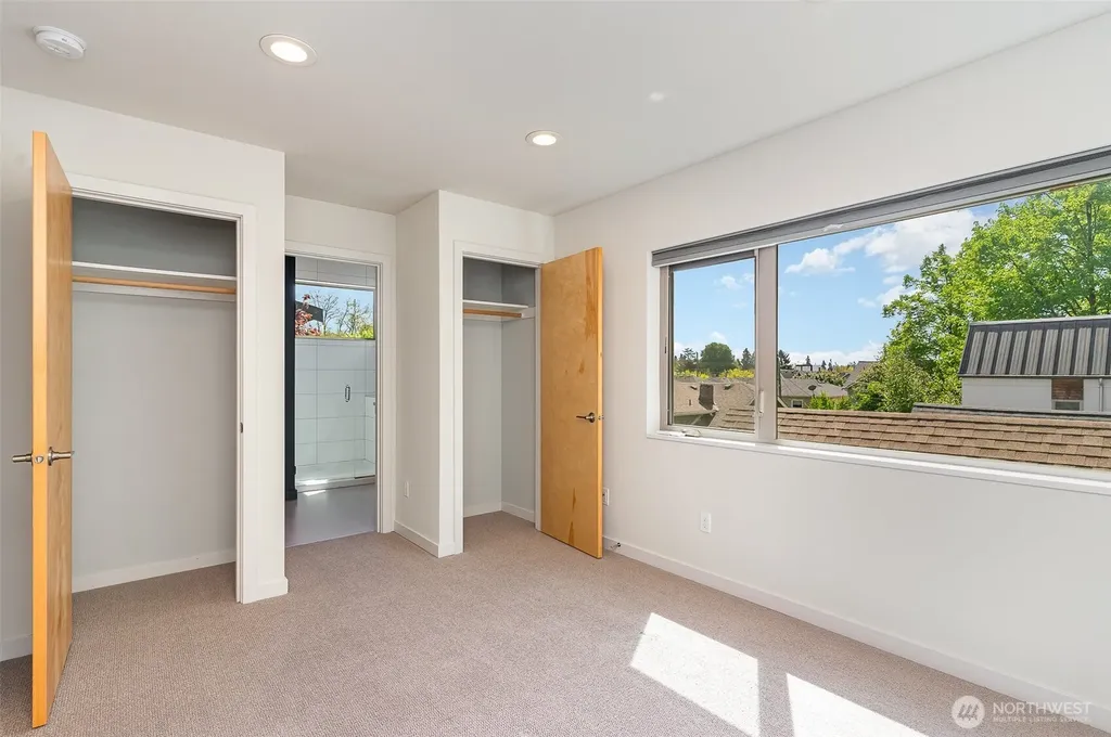426 26th Avenue S Seattle WA 98144