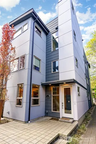 426 26th Avenue S Seattle WA 98144