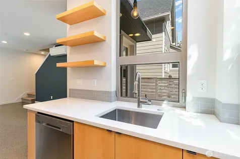 426 26th Avenue S Seattle WA 98144