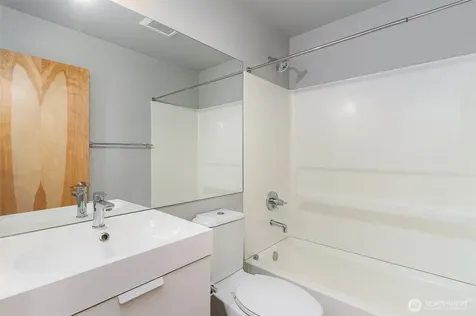 426 26th Avenue S Seattle WA 98144