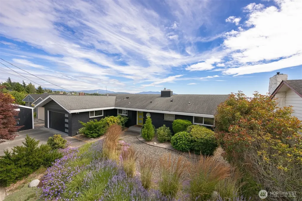 3919 Cliffside Drive Bellingham WA 98225