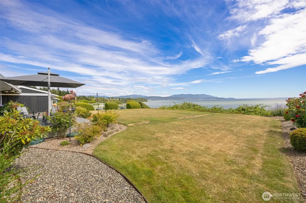 3919 Cliffside Drive Bellingham WA 98225