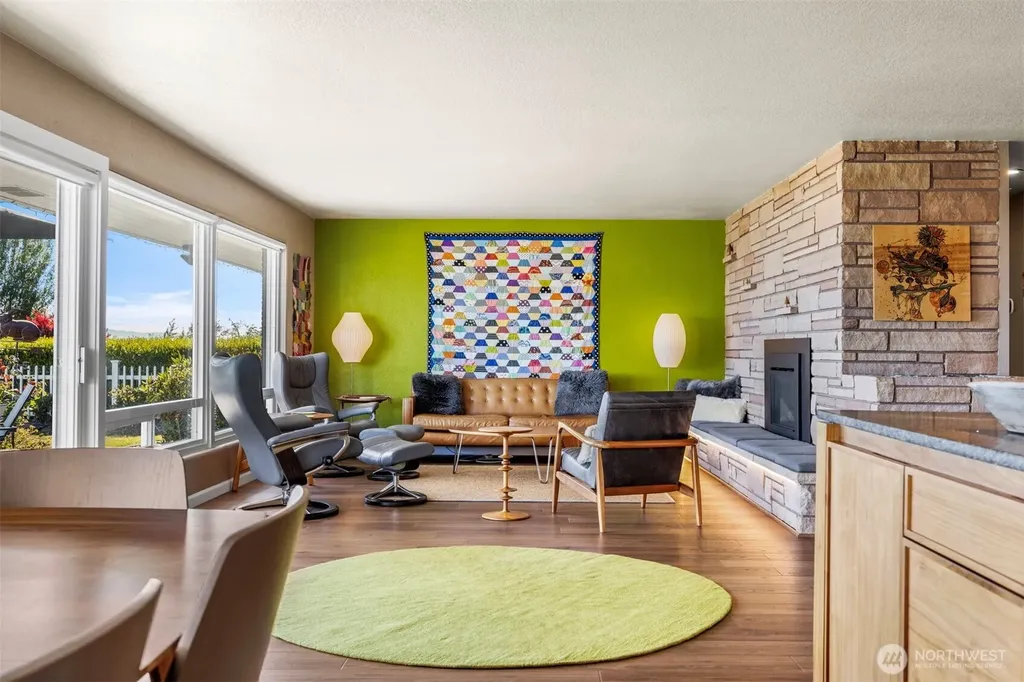 3919 Cliffside Drive Bellingham WA 98225