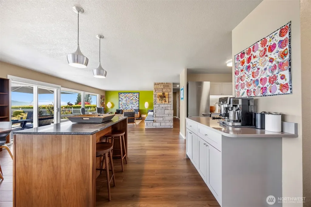 3919 Cliffside Drive Bellingham WA 98225