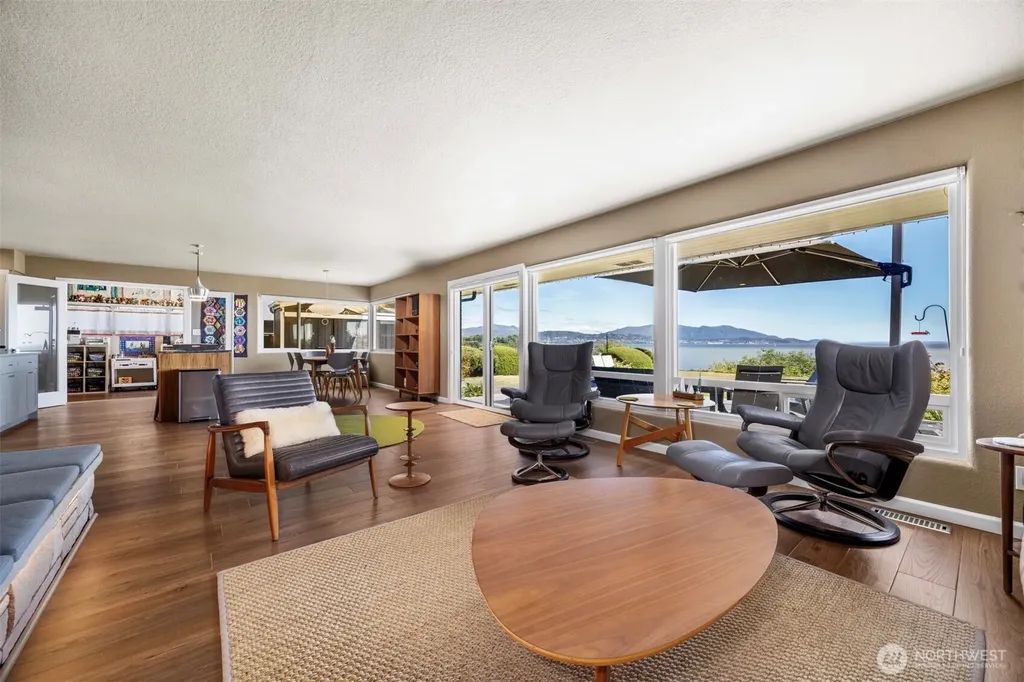 3919 Cliffside Drive Bellingham WA 98225