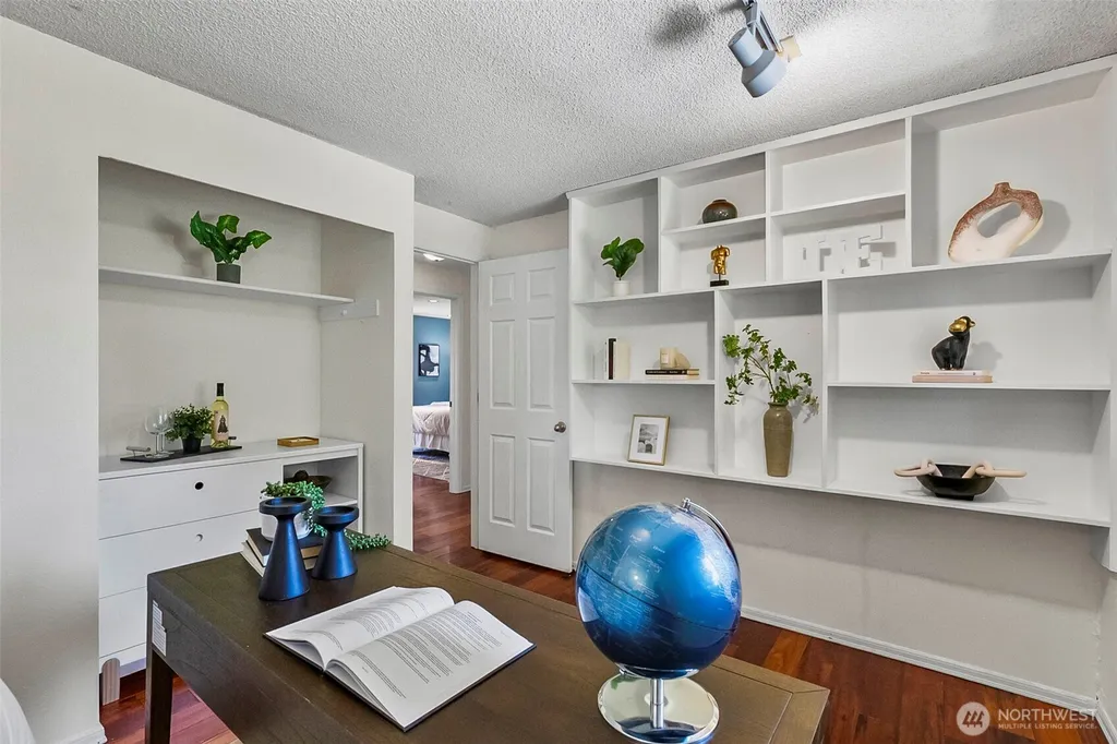 10716 127th Avenue NE Kirkland WA 98033