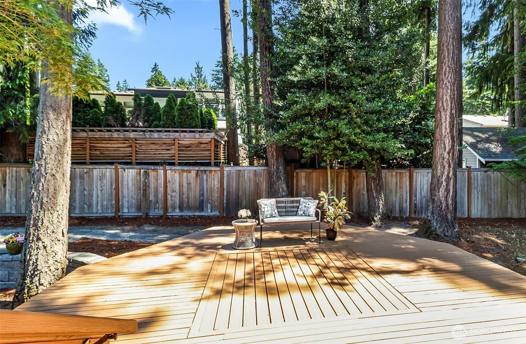 10716 127th Avenue NE Kirkland WA 98033