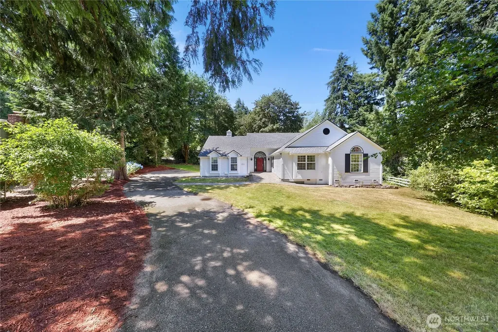 15917 183rd Place NE Woodinville WA 98072