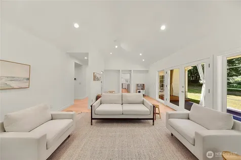 15917 183rd Place NE Woodinville WA 98072