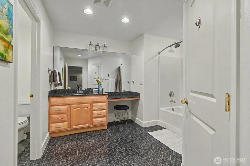 28632 SE 8th Street Fall City WA 98024