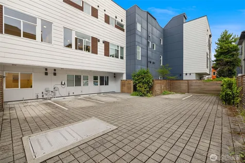 3551 Wallingford Avenue N Seattle WA 98103