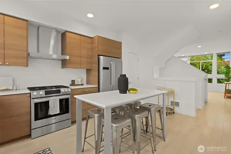3551 Wallingford Avenue N Seattle WA 98103