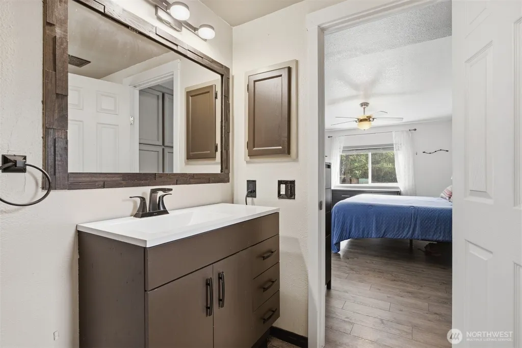8148 James Tree Lane Blaine WA 98230