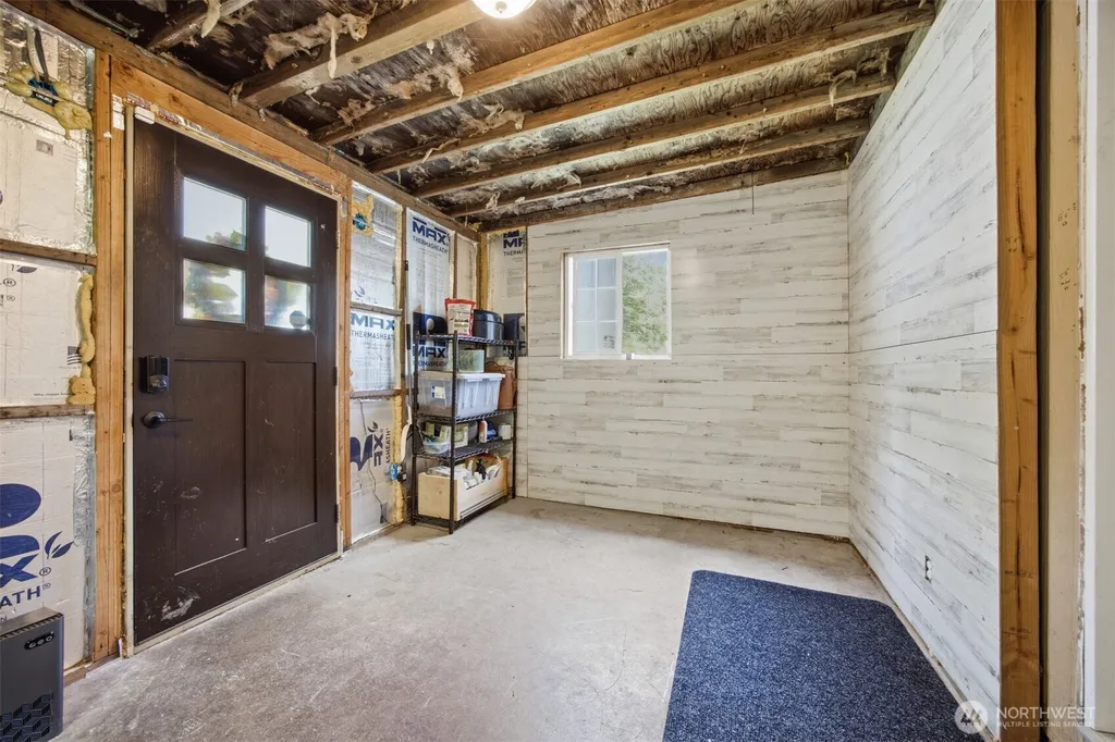 8148 James Tree Lane Blaine WA 98230