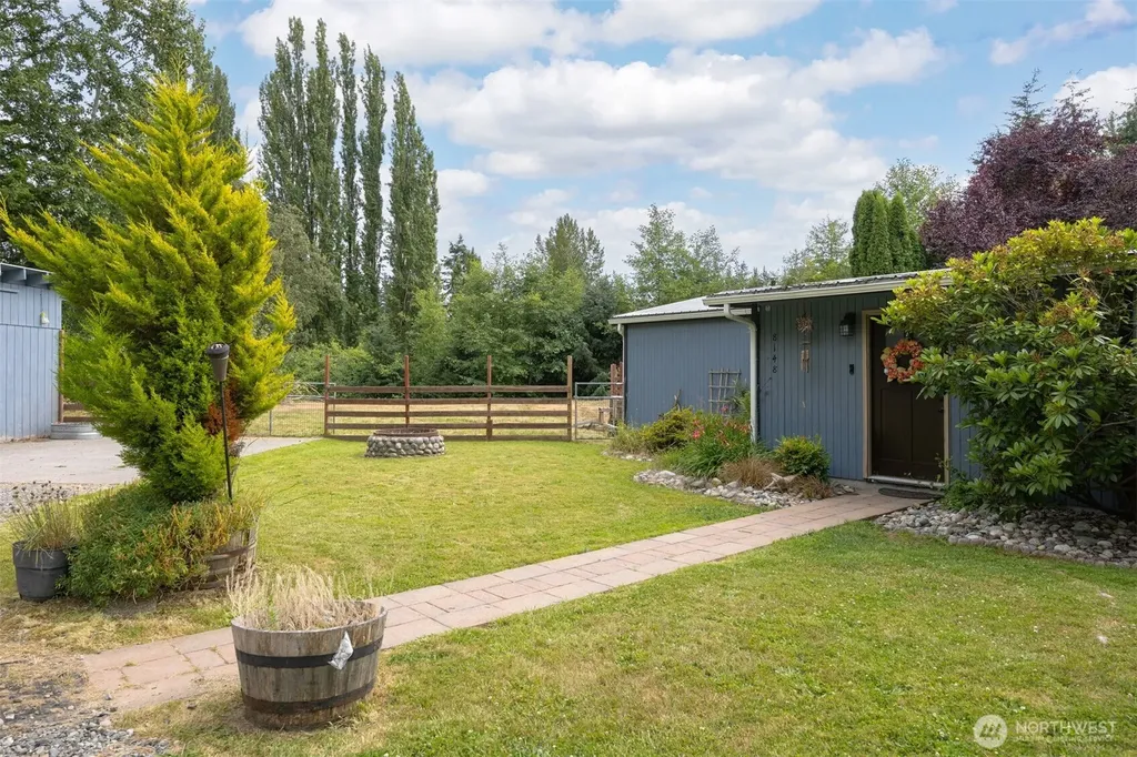 8148 James Tree Lane Blaine WA 98230