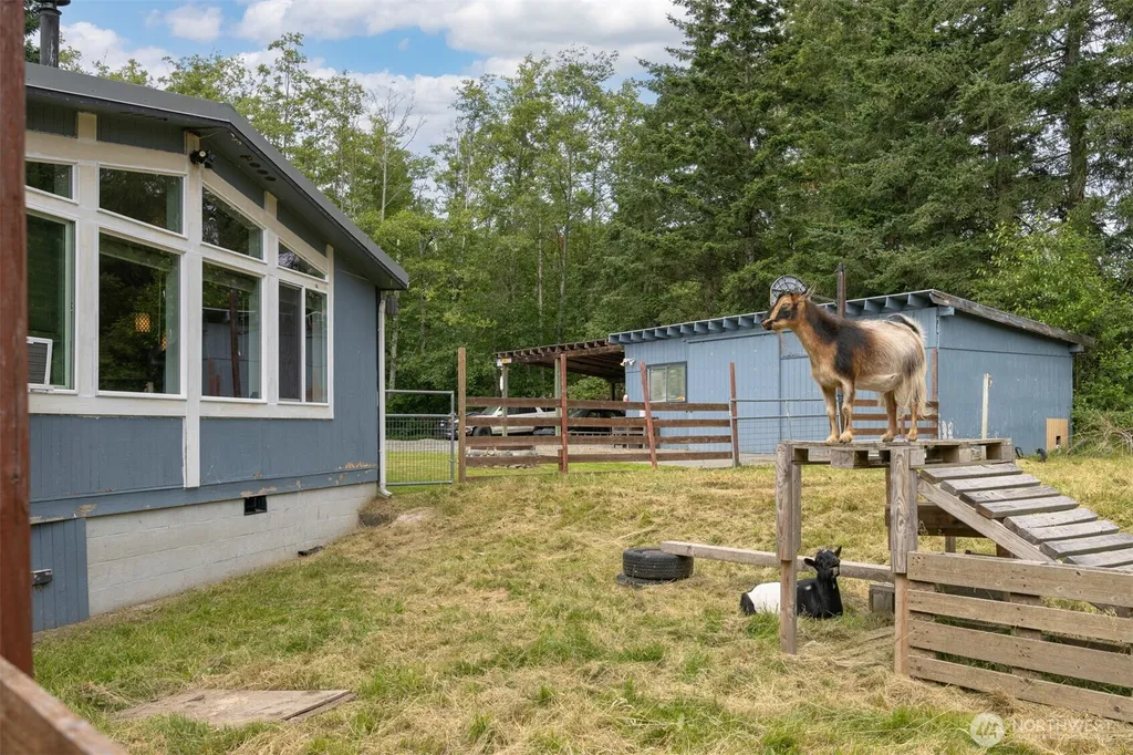 8148 James Tree Lane Blaine WA 98230