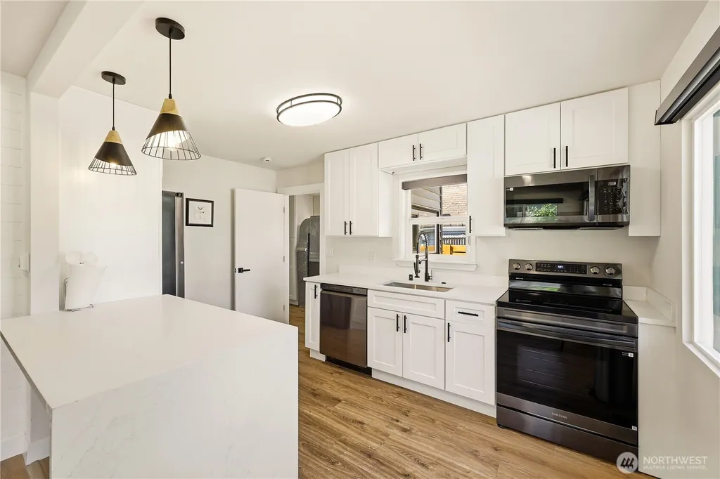 12215 44th Avenue S Tukwila WA 98178