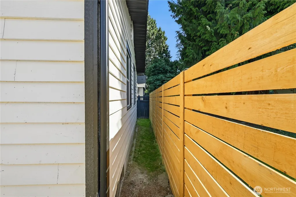 12215 44th Avenue S Tukwila WA 98178