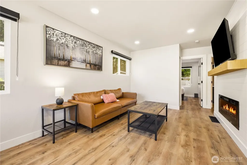 12215 44th Avenue S Tukwila WA 98178