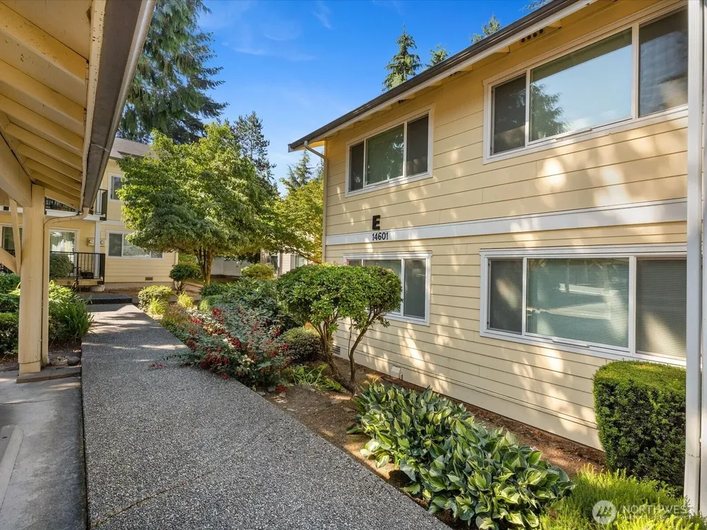 14601 NE 50th Place Bellevue WA 98007