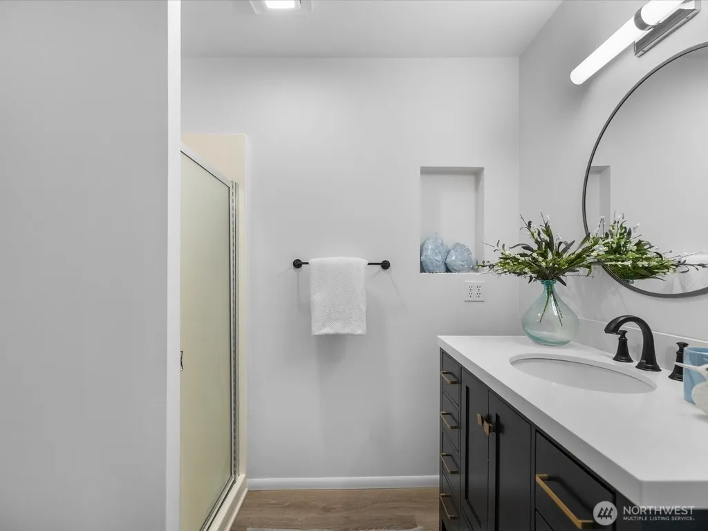 14601 NE 50th Place Bellevue WA 98007