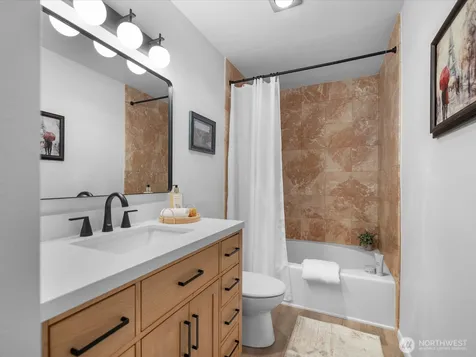 14601 NE 50th Place Bellevue WA 98007