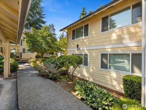 14601 NE 50th Place Bellevue WA 98007