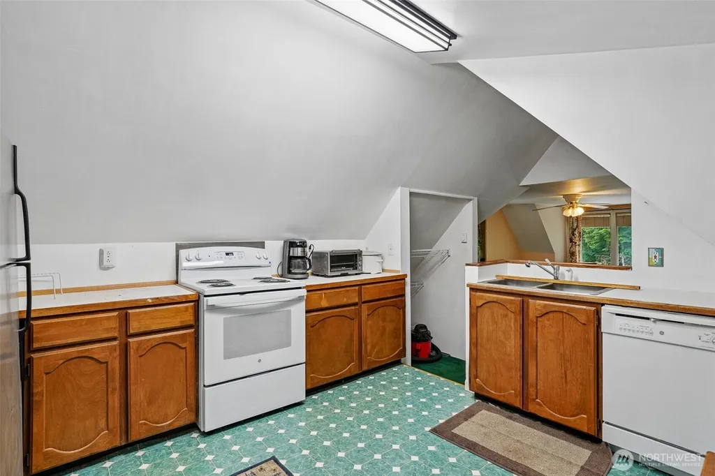 4902 Issaquah Pine Lake Road Sammamish WA 98029