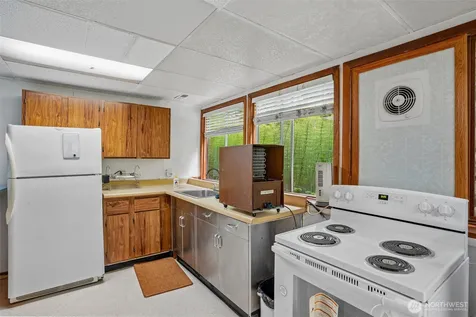 4902 Issaquah Pine Lake Road Sammamish WA 98029