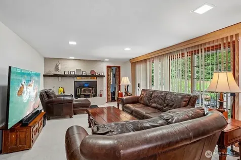 4902 Issaquah Pine Lake Road Sammamish WA 98029