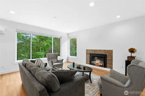 14737 56th Avenue S Tukwila WA 98168