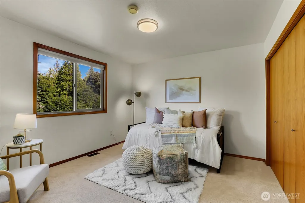 24115 26th Avenue SE Bothell WA 98021