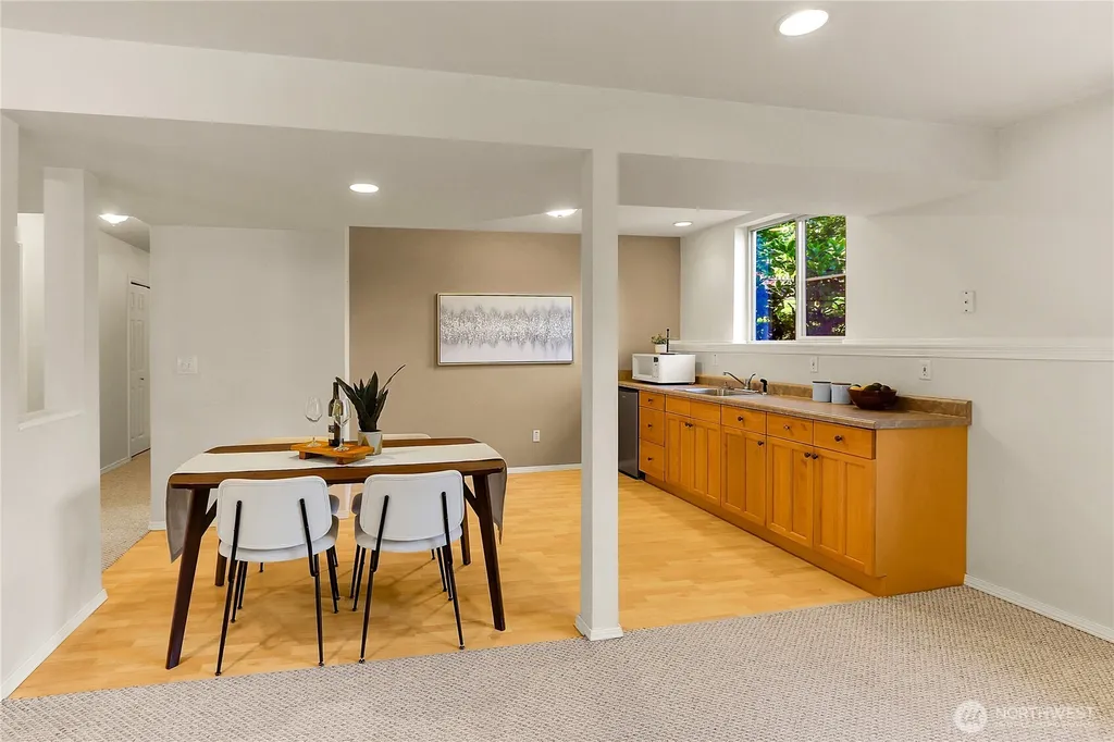 24115 26th Avenue SE Bothell WA 98021