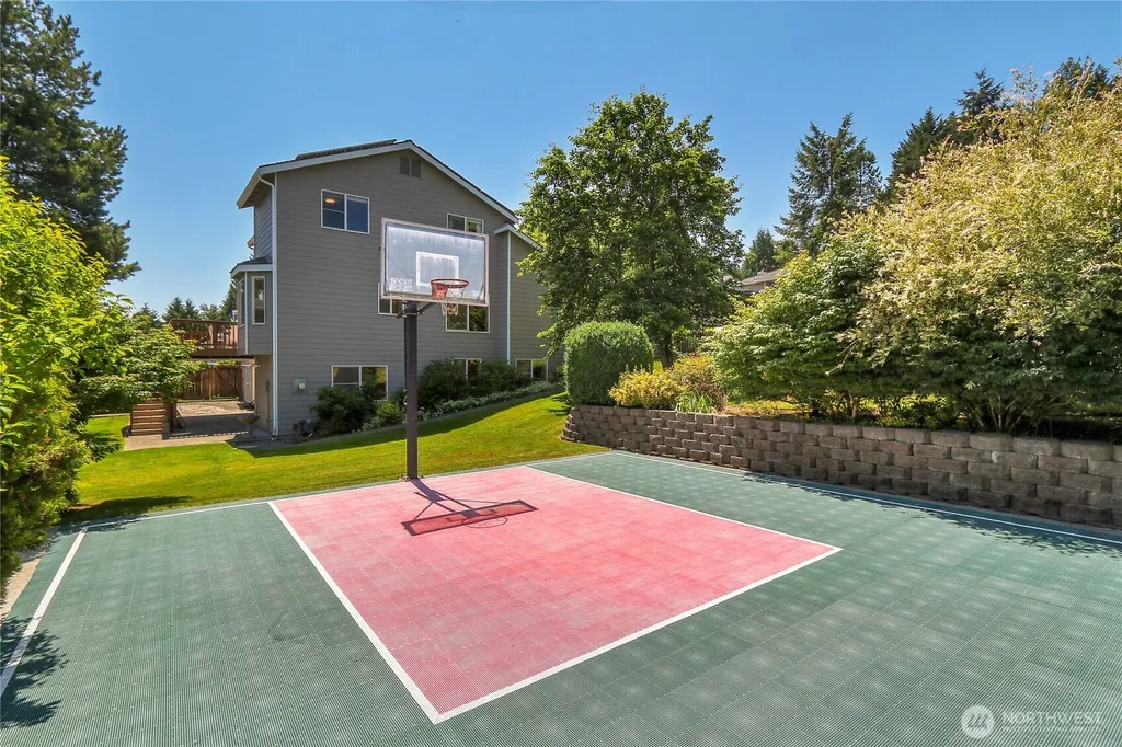 24115 26th Avenue SE Bothell WA 98021