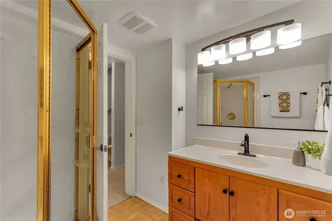 24115 26th Avenue SE Bothell WA 98021