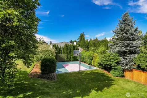 24115 26th Avenue SE Bothell WA 98021