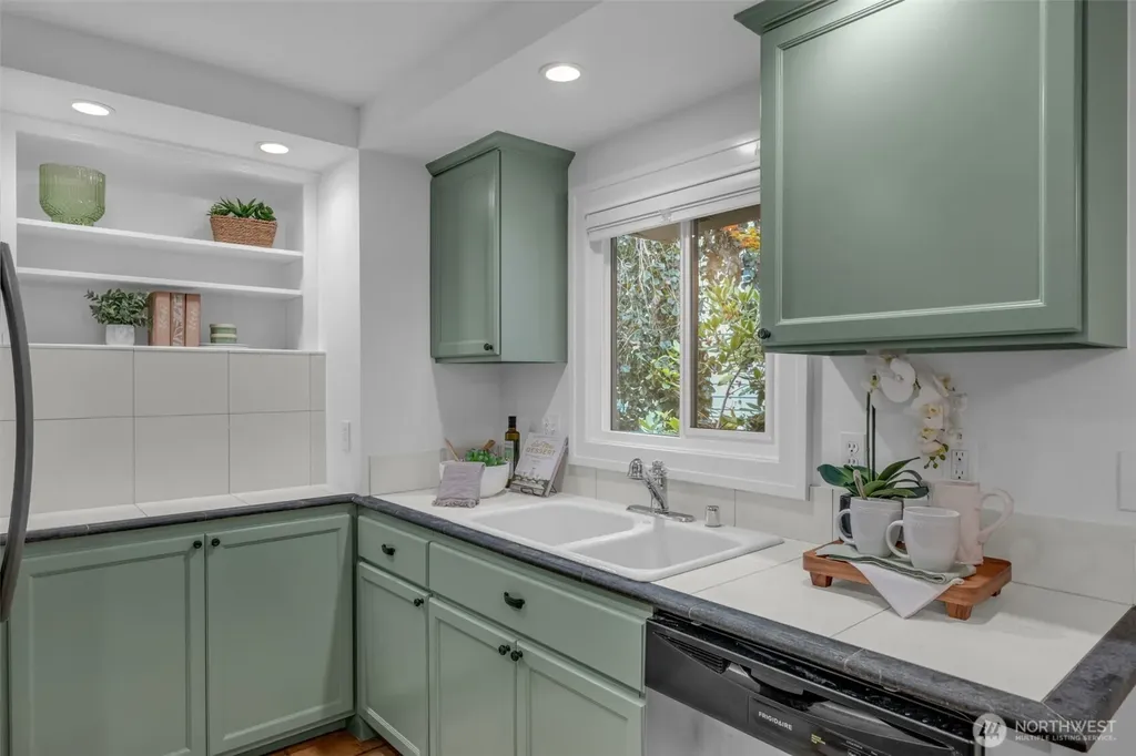 2315 Franklin Avenue E Seattle WA 98102