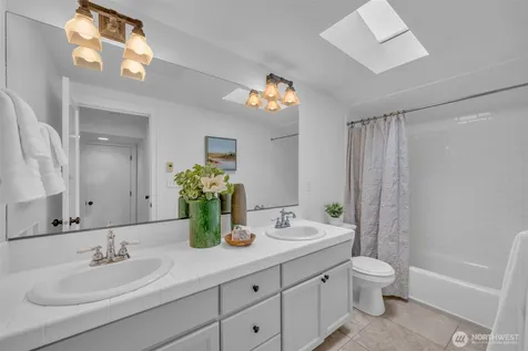 2315 Franklin Avenue E Seattle WA 98102